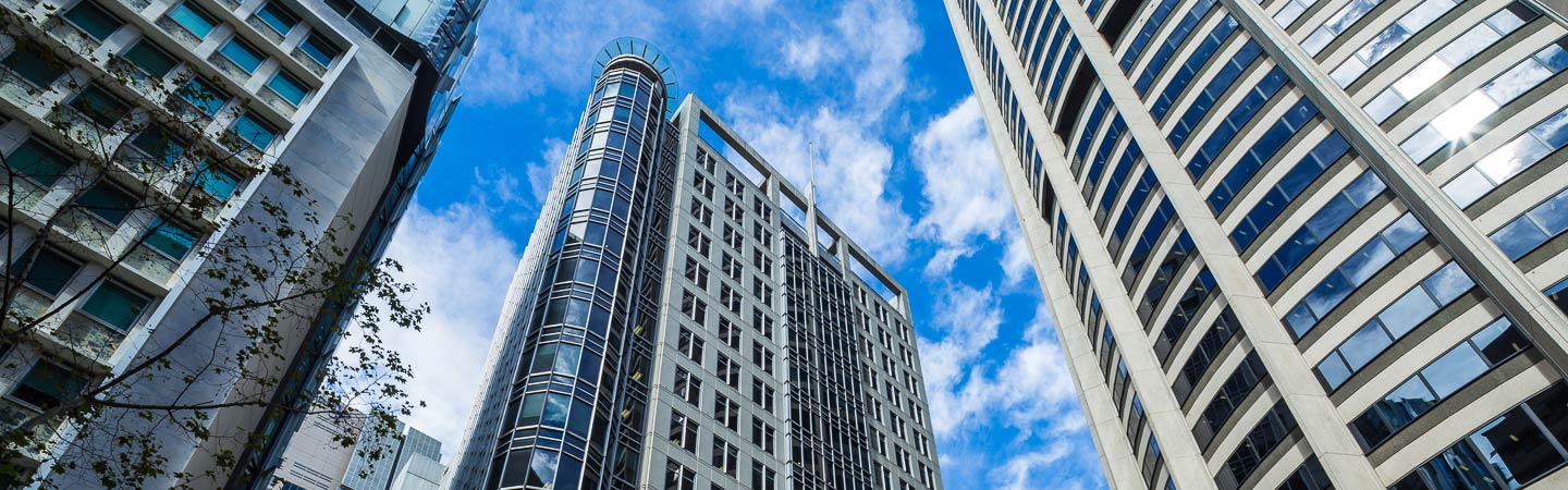 Real estate thinking hero