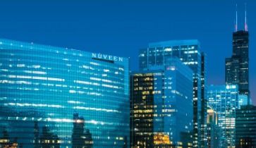 Chicago skyline with Nuveen building